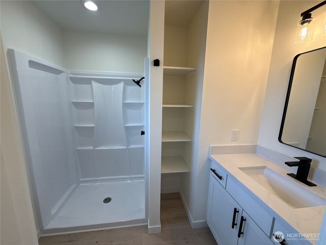 7828 E Jessica Way, Port Orchard, WA 98366