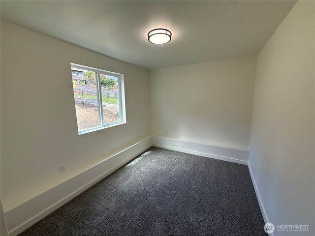 7828 E Jessica Way, Port Orchard, WA 98366