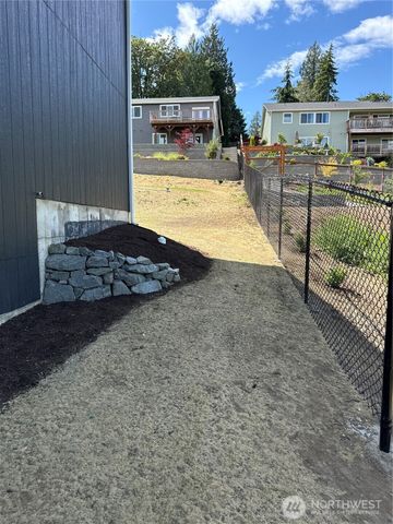 7828 E Jessica Way, Port Orchard, WA 98366
