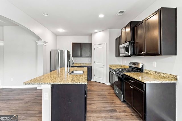 532 Dasheill Lane, Atlanta, GA 30349