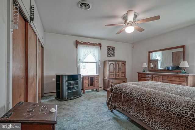 249 CLEVELAND AVE, Carneys Point, NJ 08069