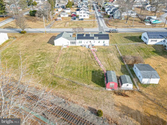 249 CLEVELAND AVE, Carneys Point, NJ 08069