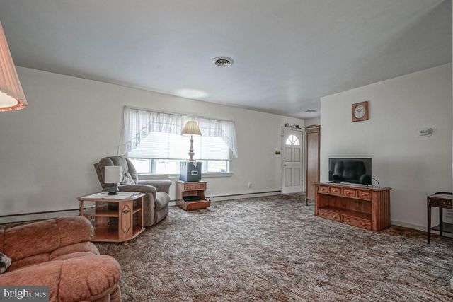 249 CLEVELAND AVE, Carneys Point, NJ 08069