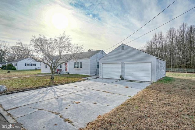 249 CLEVELAND AVE, Carneys Point, NJ 08069