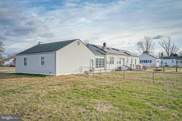 249 CLEVELAND AVE, Carneys Point, NJ 08069