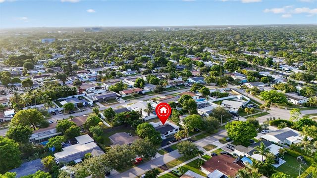 9281 Martinique Dr, Cutler Bay, FL 33189