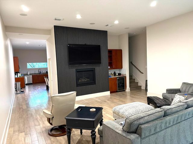 316 W 6th Street, Houston, TX 77007