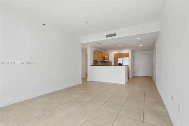 1060 Brickell Ave 2607, Miami, FL 33131