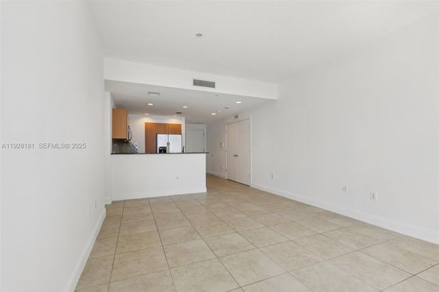 1060 Brickell Ave 2607, Miami, FL 33131