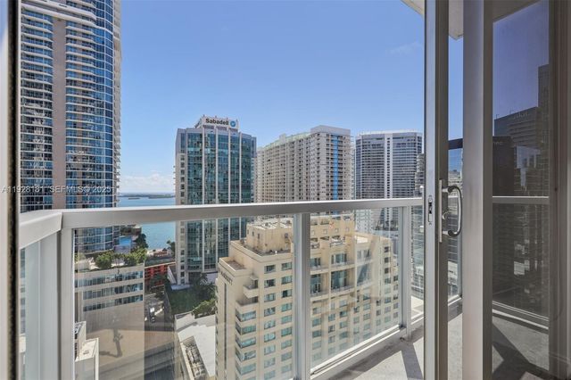 1060 Brickell Ave 2607, Miami, FL 33131