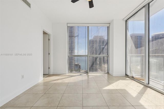 1060 Brickell Ave 2607, Miami, FL 33131