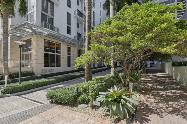1060 Brickell Ave 2607, Miami, FL 33131