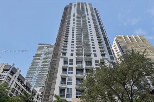 1060 Brickell Ave 2607, Miami, FL 33131