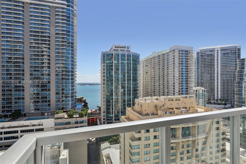 1060 Brickell Ave 2607, Miami, FL 33131