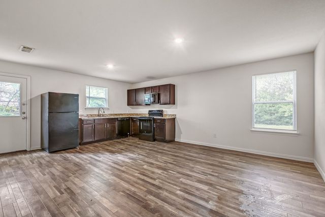 5336 Cottey Street, Fort Worth, TX 76105
