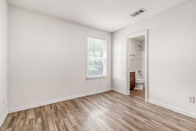5336 Cottey Street, Fort Worth, TX 76105