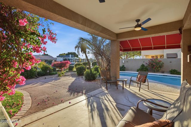 1819 E CATAMARAN Drive, Gilbert, AZ 85234