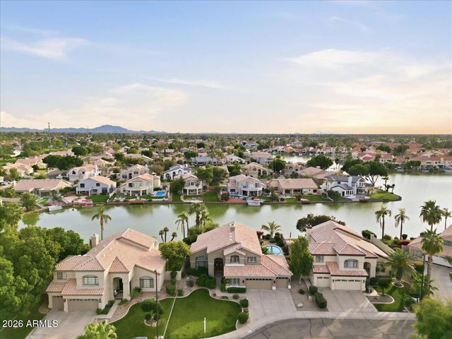 1819 E CATAMARAN Drive, Gilbert, AZ 85234