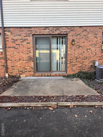 904 Maces Grove Road, O'fallon, IL 62269