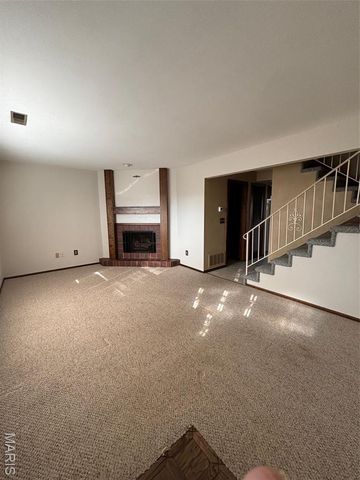 904 Maces Grove Road, O'fallon, IL 62269