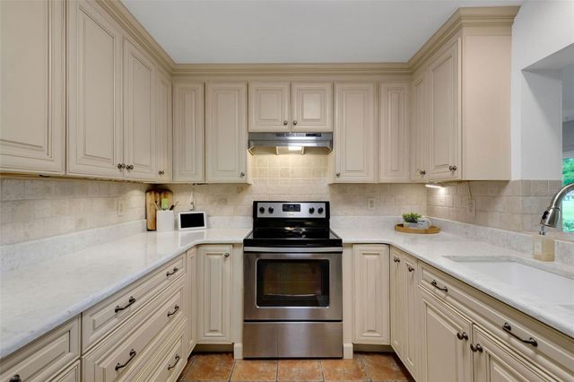 1166 GILLESPIE DRIVE, Palm Harbor, FL 34684