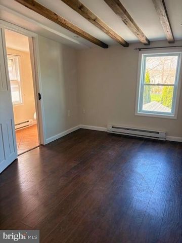 26 ELM ST, Lambertville, NJ 08530