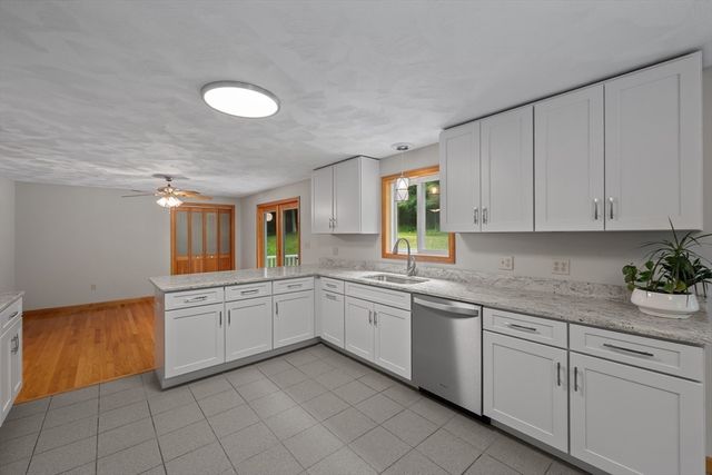 75 Allen Road, Brookfield, MA 01506