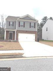 8279 Bluewater Drive, South Fulton, GA 30331