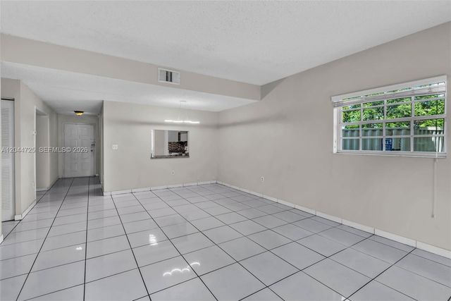 10018 Hammocks Blvd 101-5, Miami, FL 33196