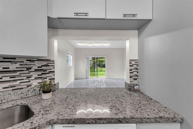 10018 Hammocks Blvd 101-5, Miami, FL 33196
