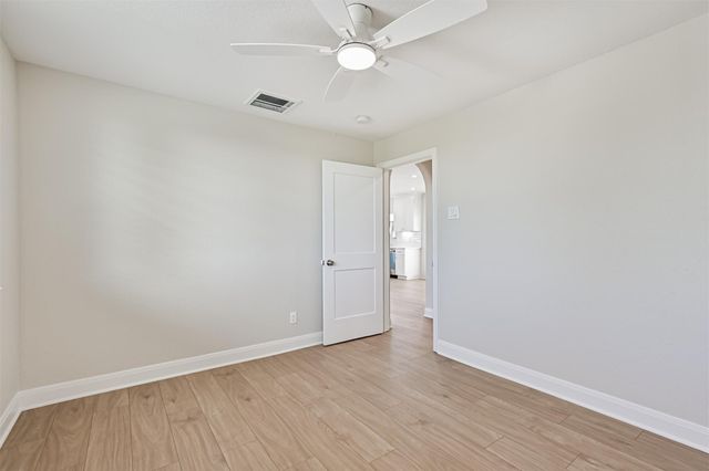 2118 103rd Street, Galveston, TX 77554