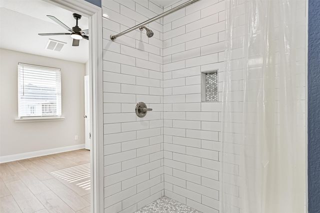 2118 103rd Street, Galveston, TX 77554