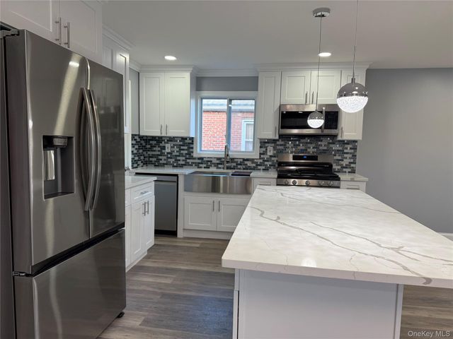 130-16 233rd, Rosedale, NY 11422