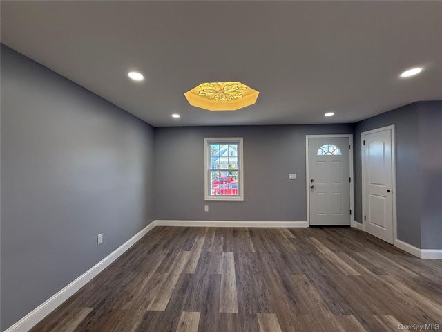 130-16 233rd, Rosedale, NY 11422