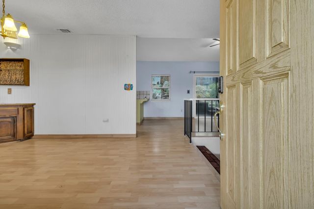 12735 Shockley Ct, Auburn, CA 95603