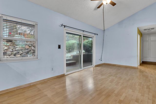 12735 Shockley Ct, Auburn, CA 95603