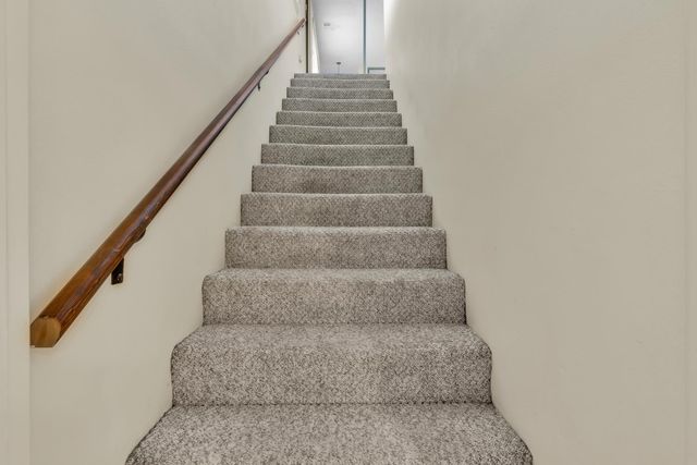 12735 Shockley Ct, Auburn, CA 95603