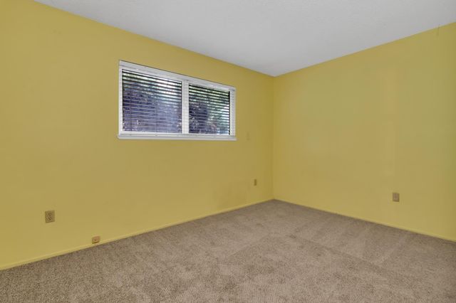 12735 Shockley Ct, Auburn, CA 95603