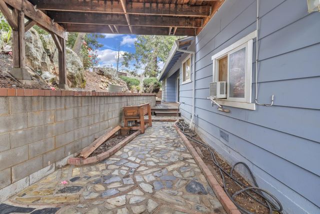 12735 Shockley Ct, Auburn, CA 95603