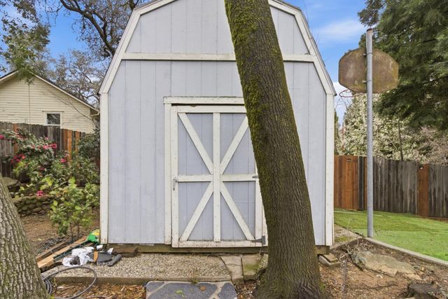 12735 Shockley Ct, Auburn, CA 95603