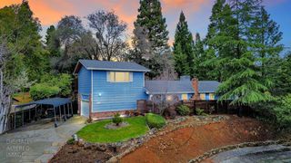 12735 Shockley Ct, Auburn, CA 95603