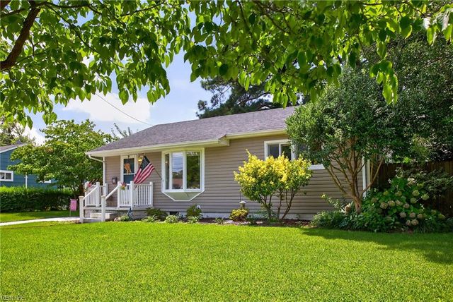 2209 Dean DR, Norfolk, VA 23518