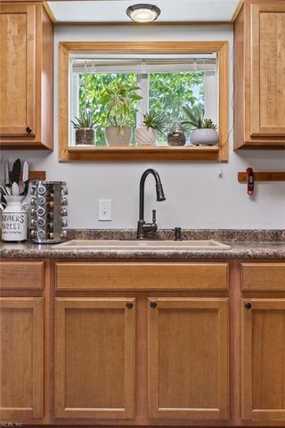 2209 Dean DR, Norfolk, VA 23518