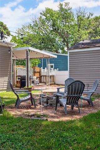 2209 Dean DR, Norfolk, VA 23518