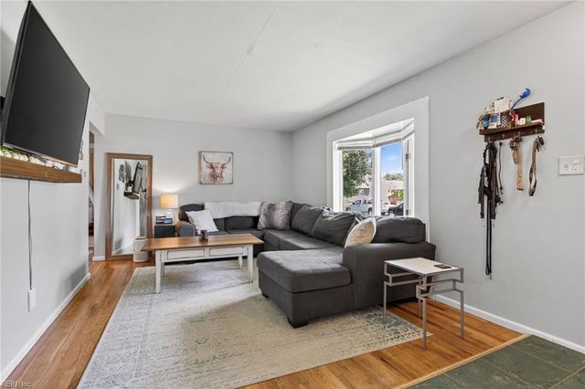 2209 Dean DR, Norfolk, VA 23518