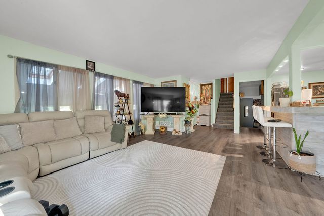 7245 W DRALLE Road, Monee, IL 60449