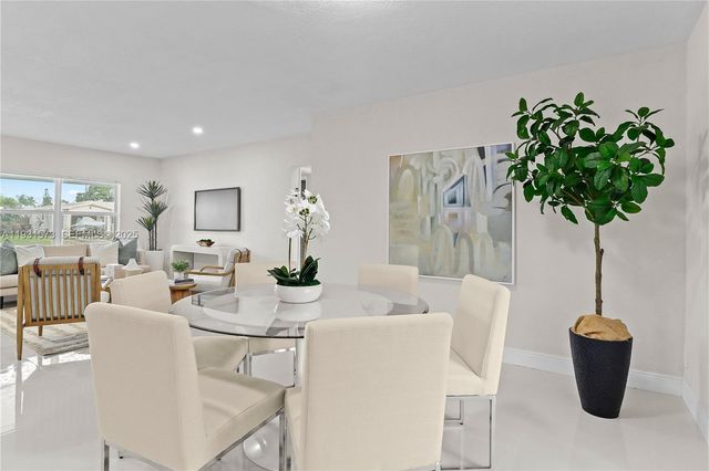 7430 Taylor St, Hollywood, FL 33024