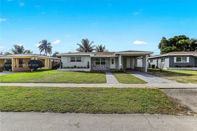 7430 Taylor St, Hollywood, FL 33024