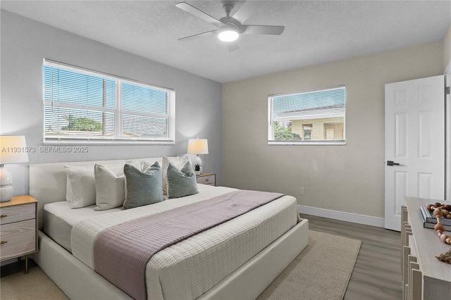 7430 Taylor St, Hollywood, FL 33024