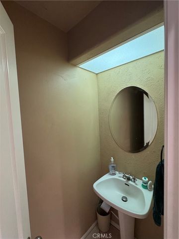 11045 Alderman Avenue, Tustin, CA 92782